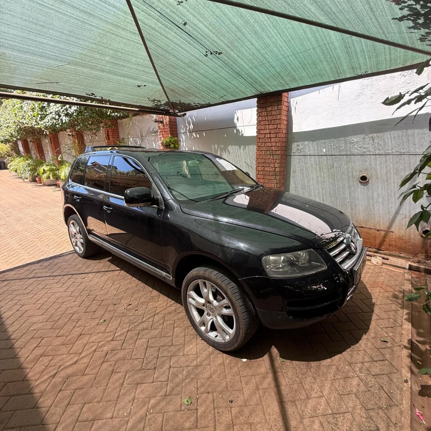 Volkswagen Touareg image 1