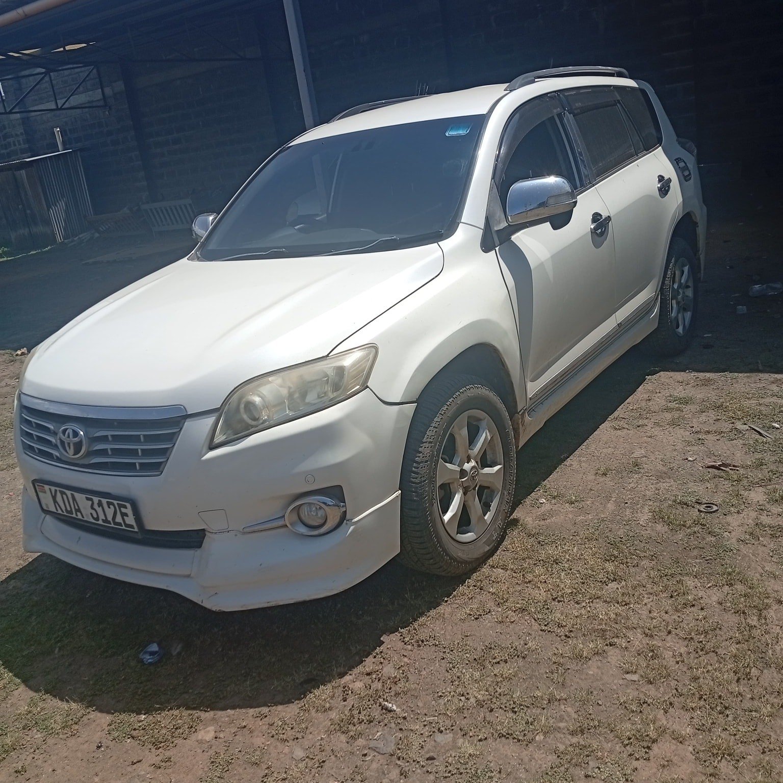 Toyota Vanguard image 1