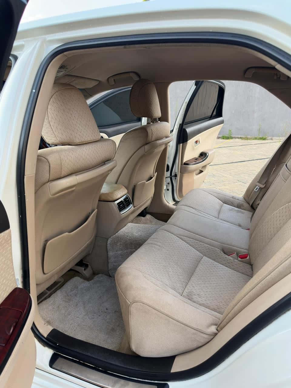 Toyota Crown image 8