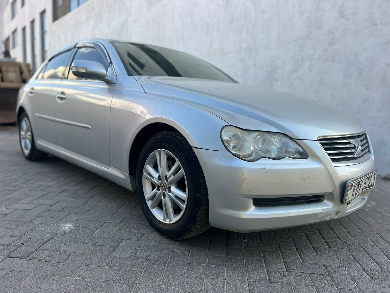 Toyota Mark X image 1