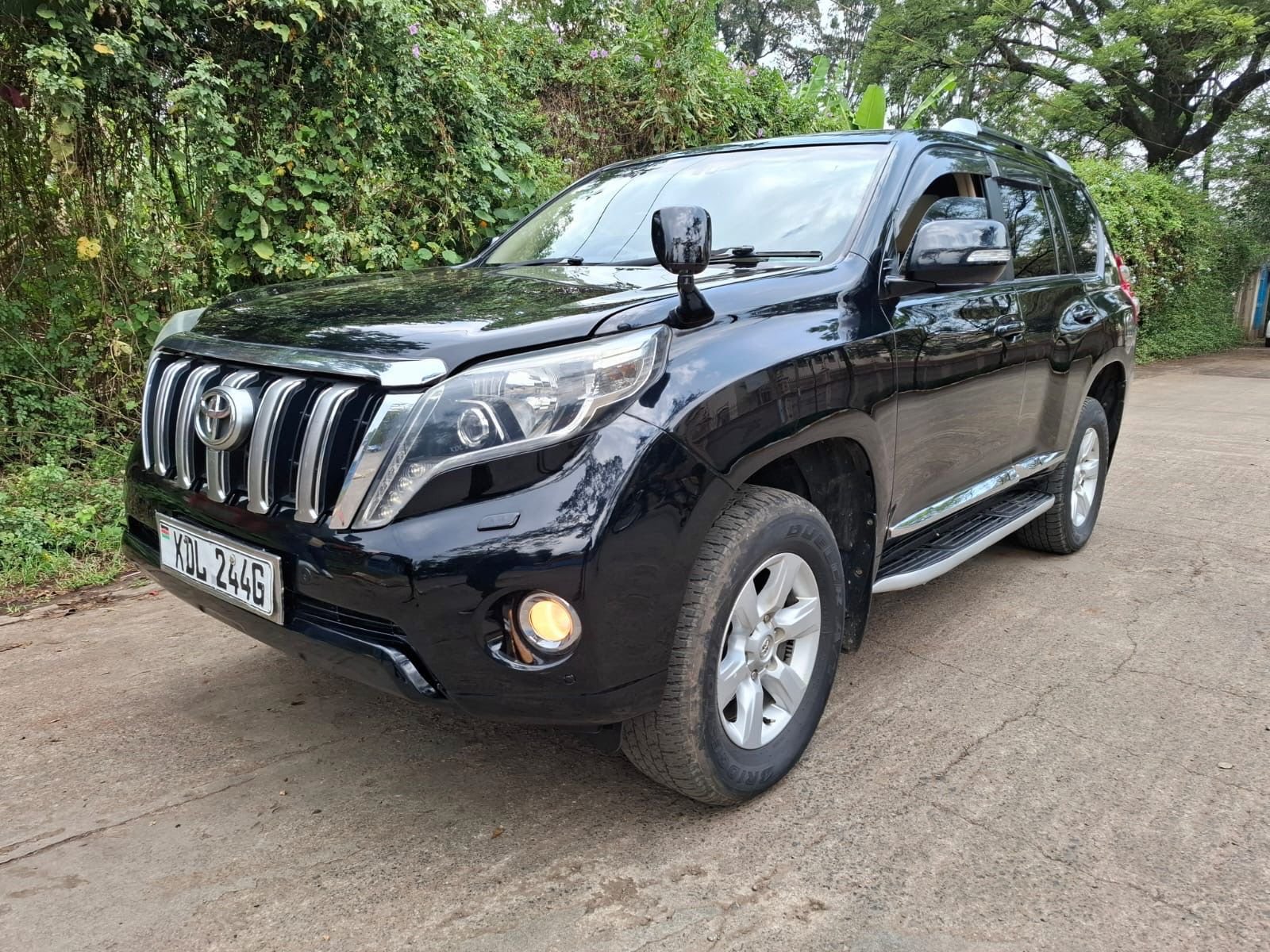 Toyota Prado image 1