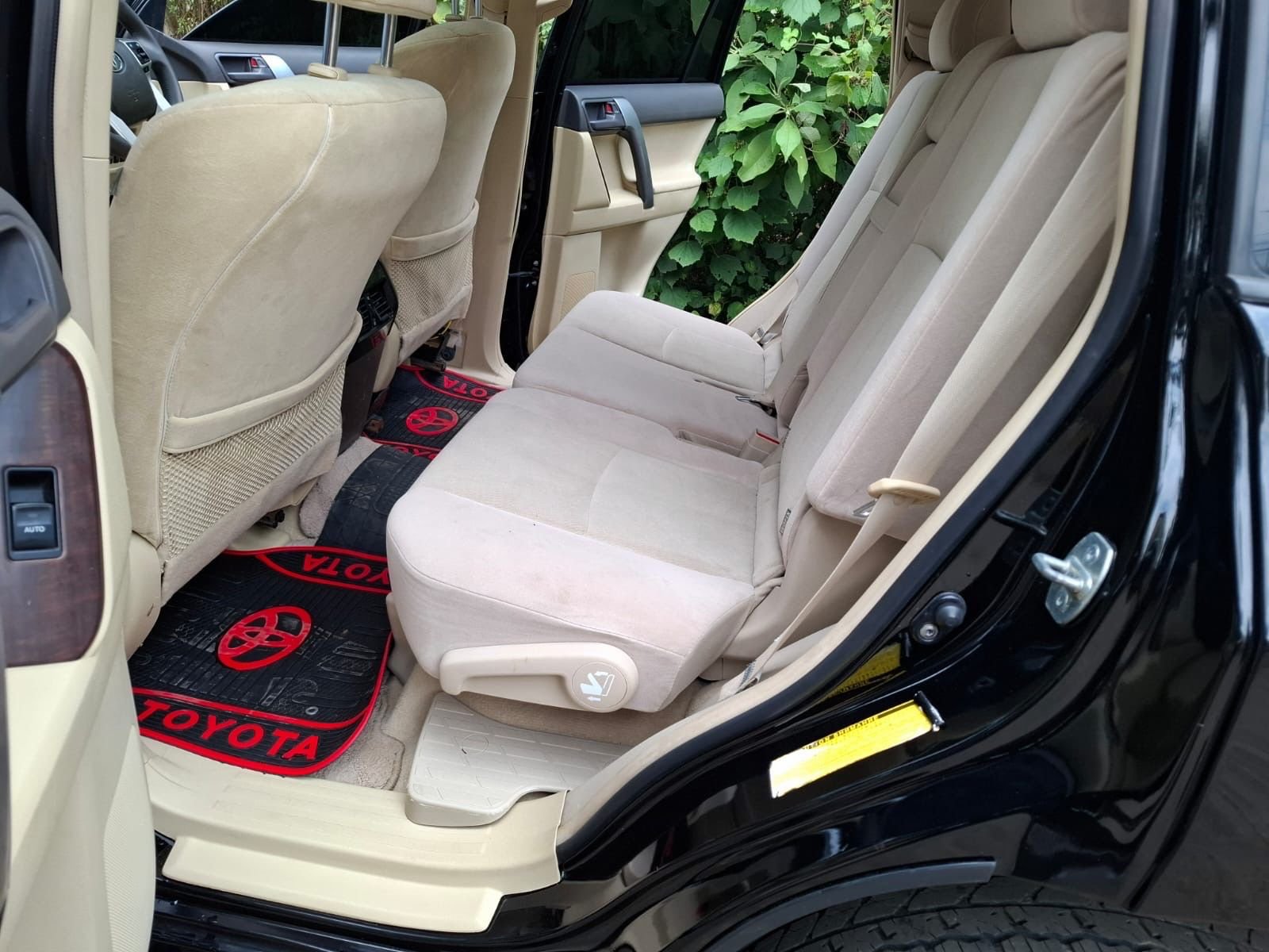 Toyota Prado image 8