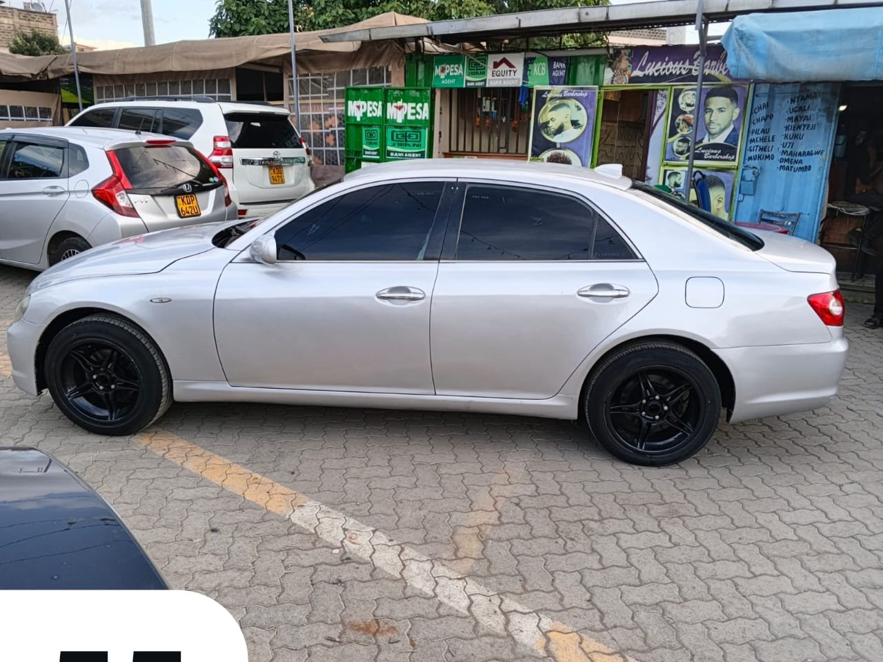 Toyota Mark X image 5