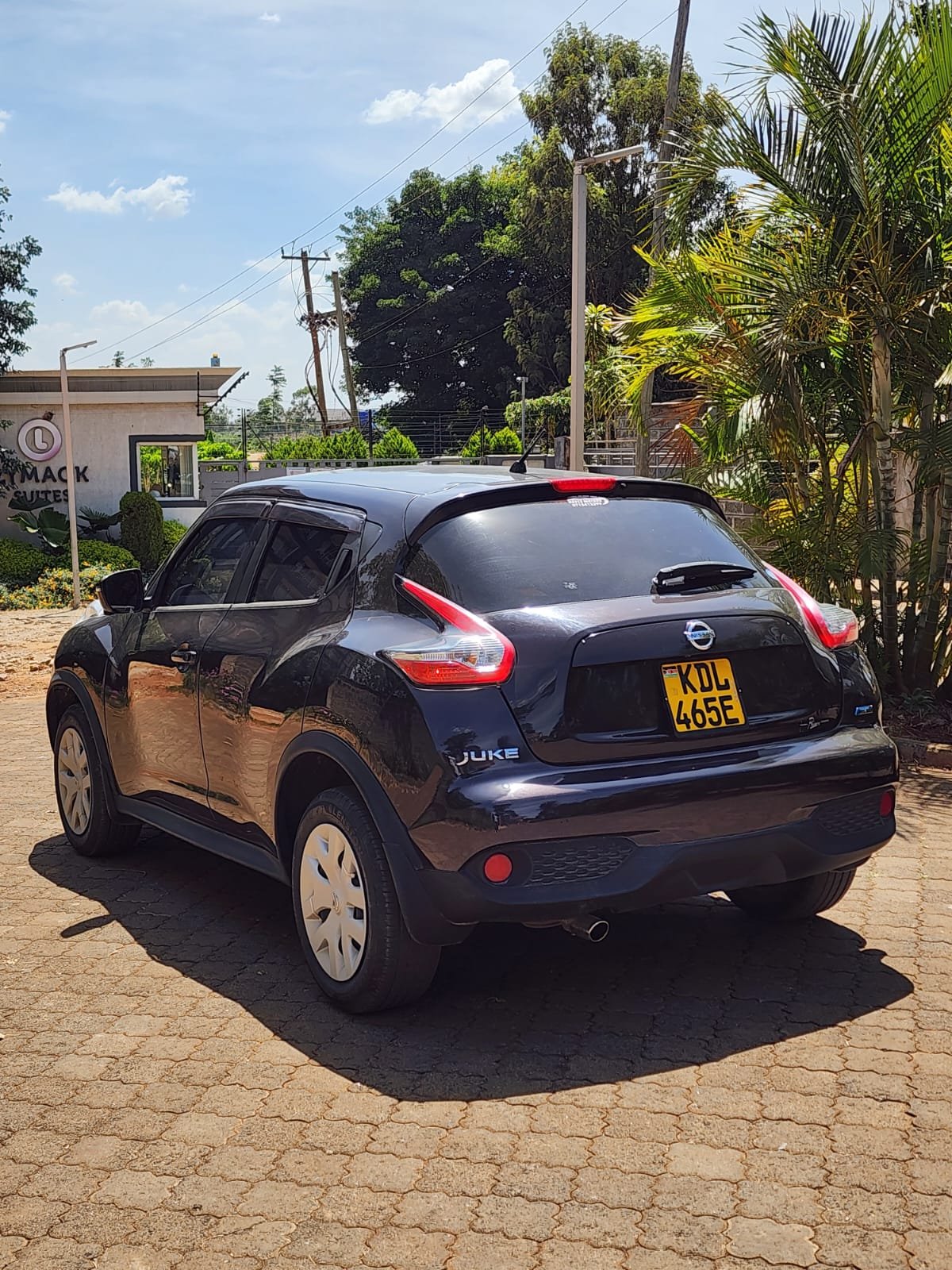 Nissan Juke image 4