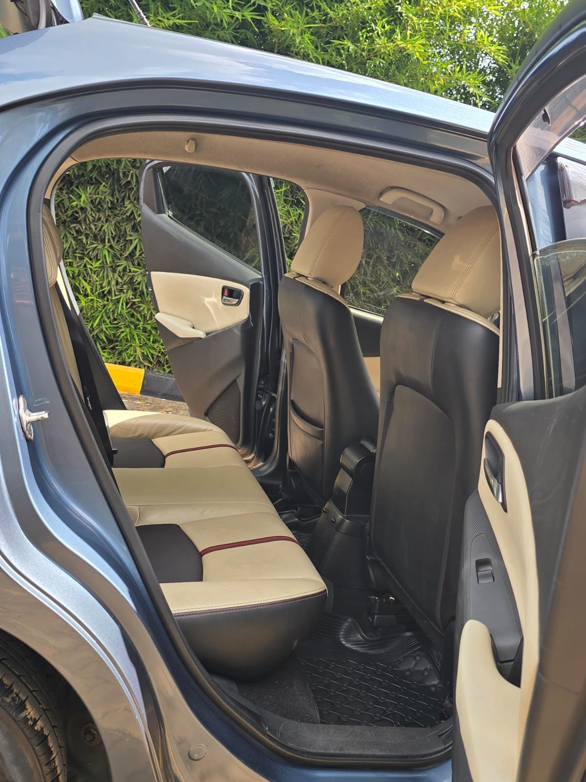 Mazda Demio image 11