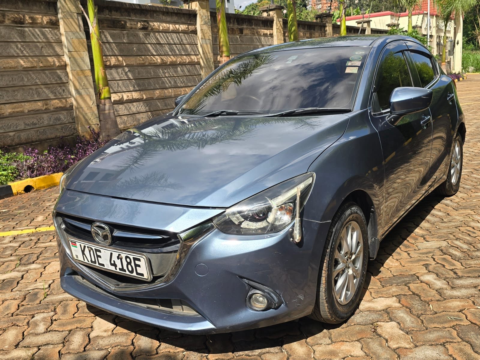 Mazda Demio image 5