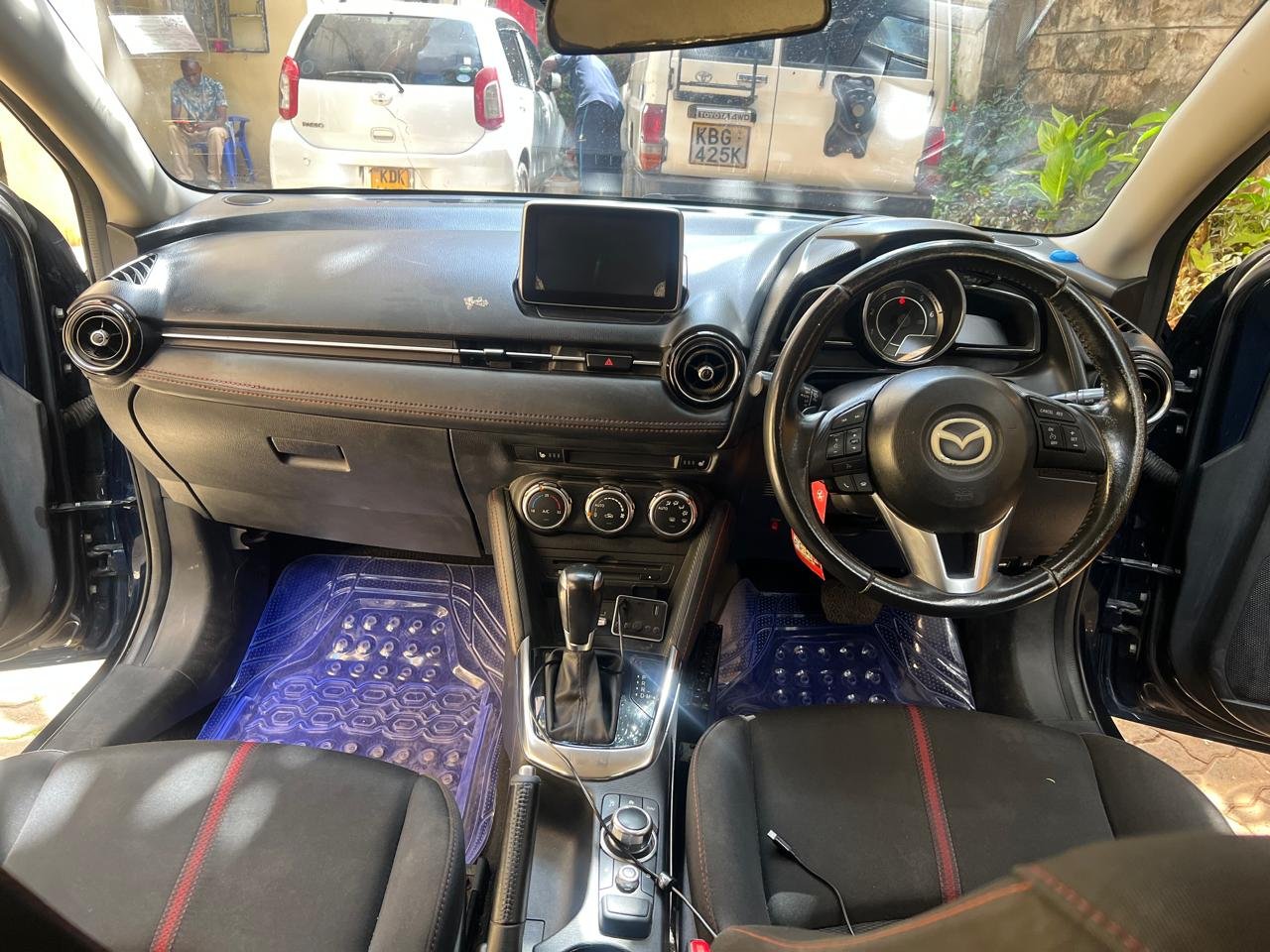 Mazda Demio image 5