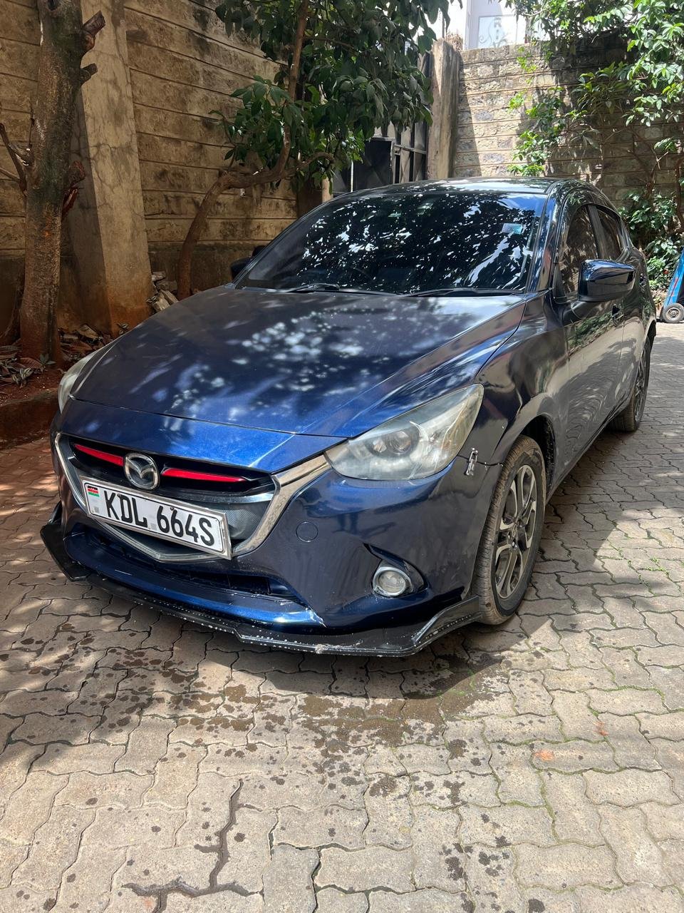 Mazda Demio image 4