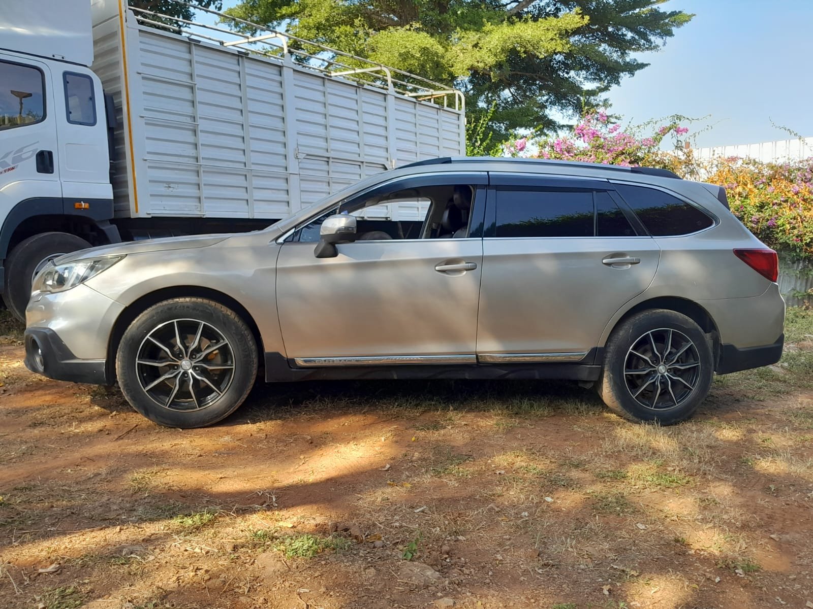 2015 subaru Outback photo 3