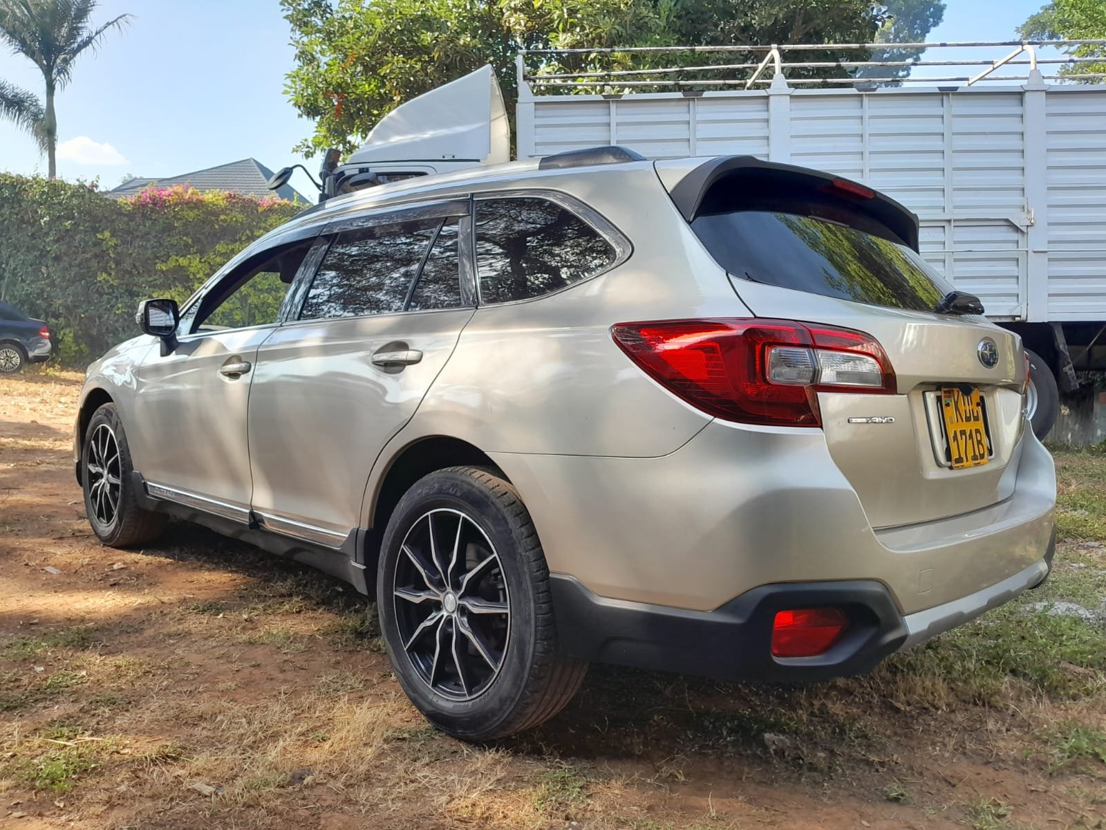 2015 subaru Outback photo 4