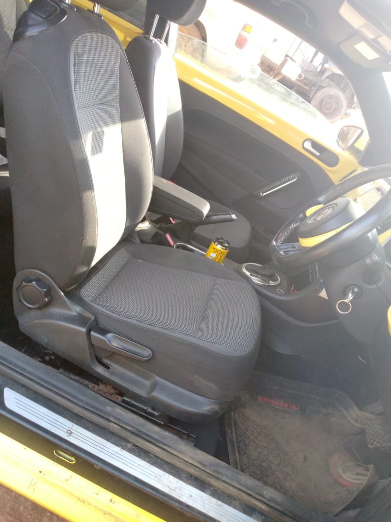 2014 volkswagen Beetle photo 5