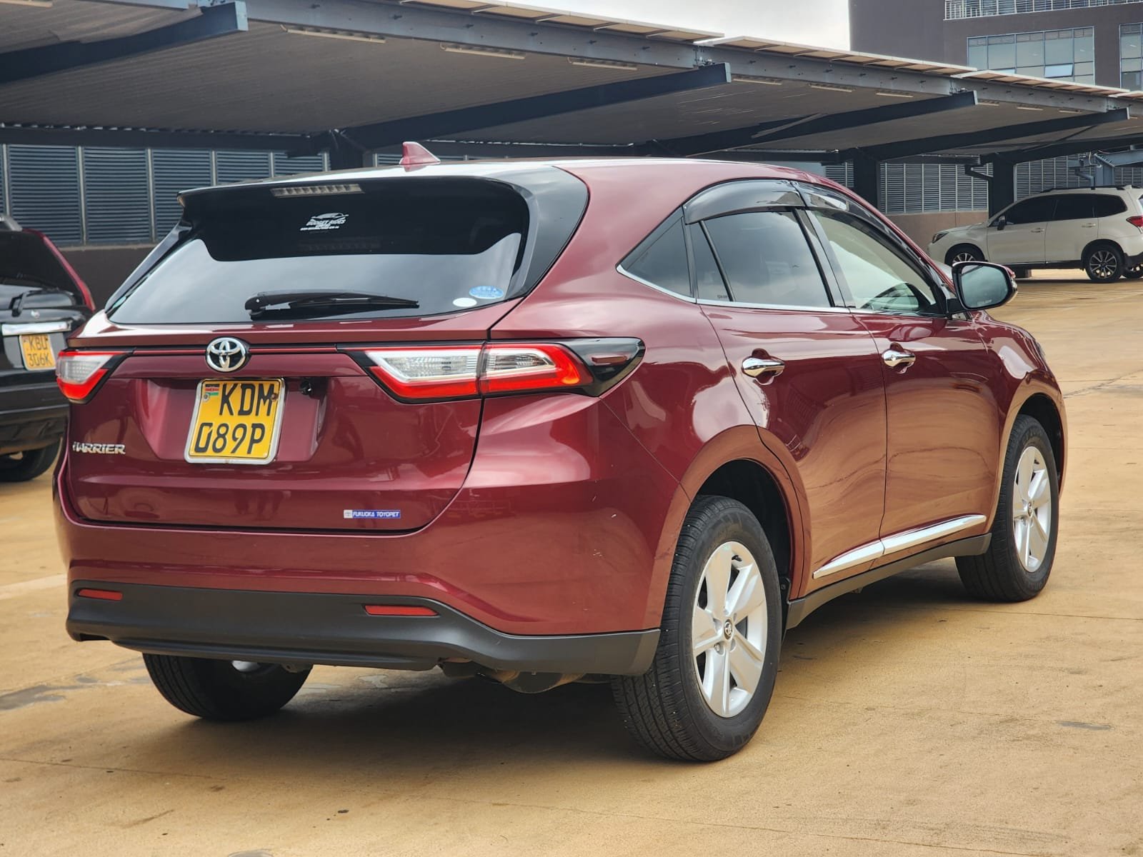 Toyota Harrier image 3
