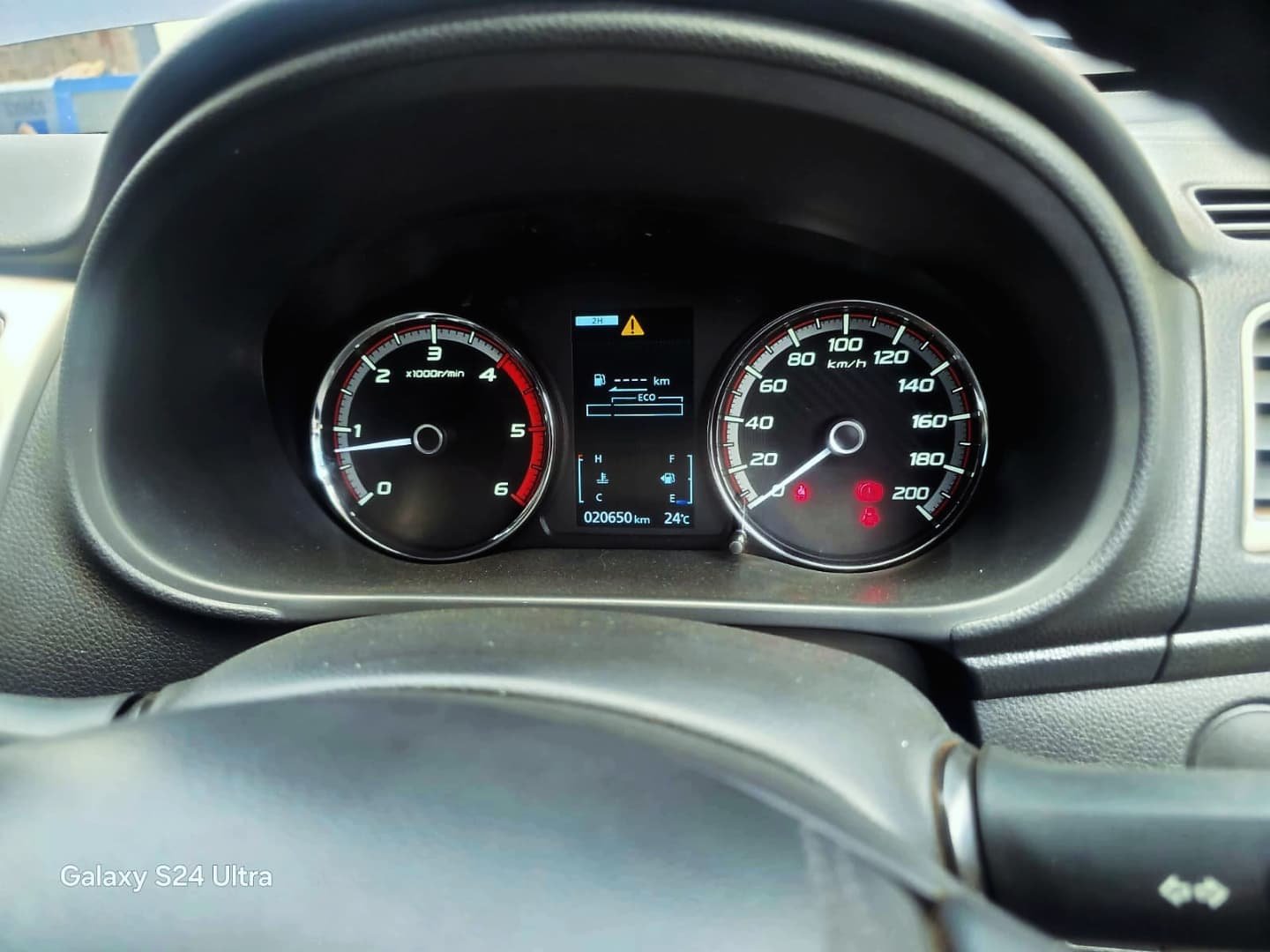 Mitsubishi L200 image 4